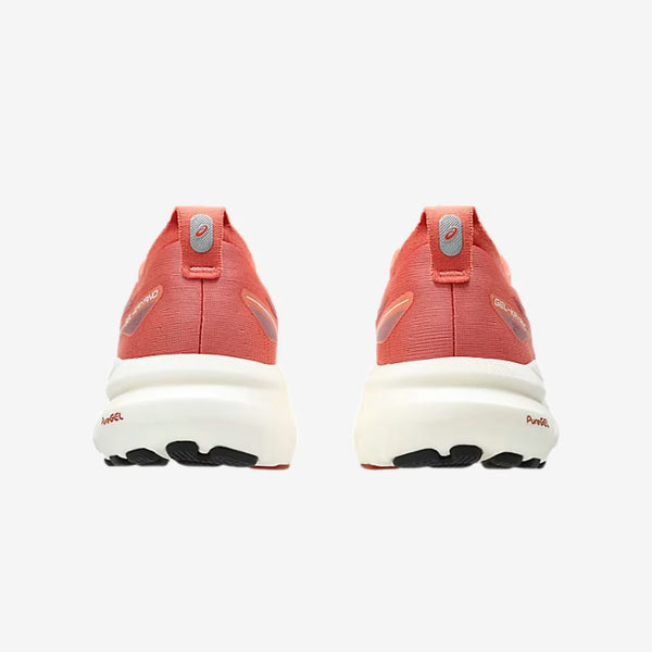 Gel Kayano 31, 600