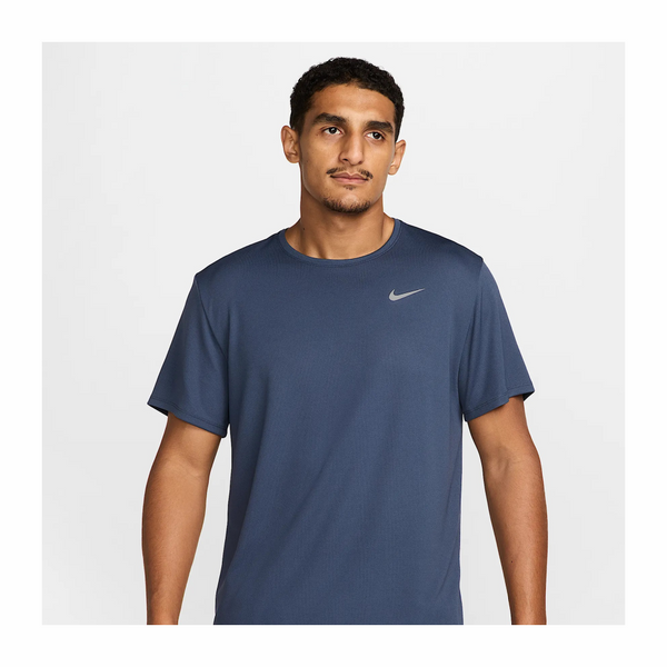 Nike DRI-FIT Miler Con Manga Corta