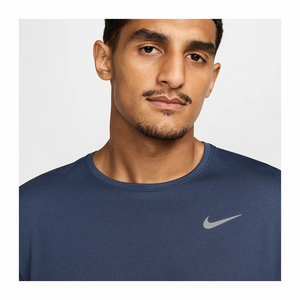 Nike DRI-FIT Miler Con Manga Corta